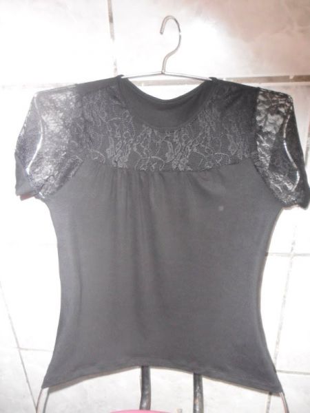Blusa c/ Renda